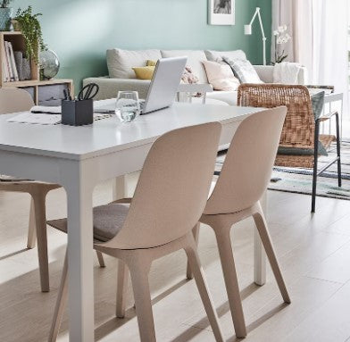 Dining table - extendable